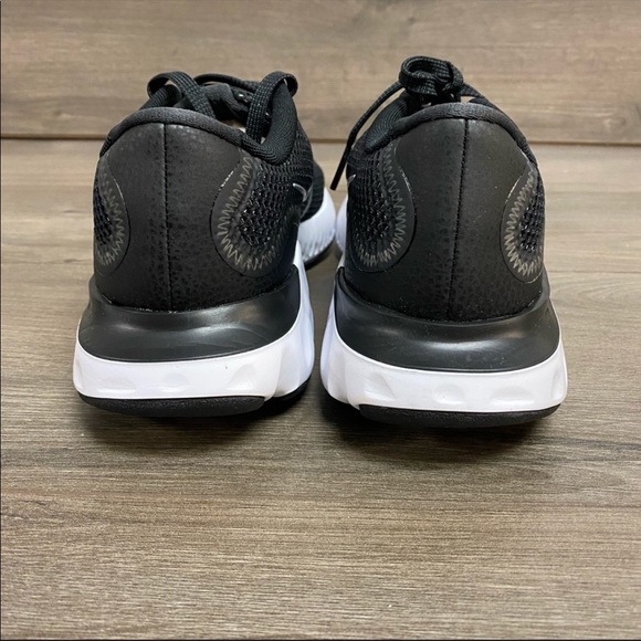 Nike | Renew Run Black White Running Sneaker 7 & 8 - Picture 5 of 11